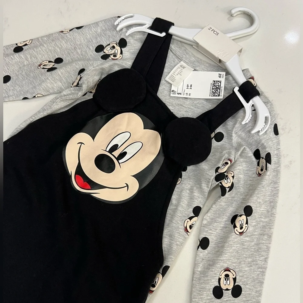 H&M kids mickey mouse themed Jumper